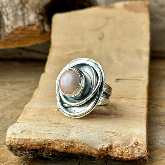 Pink Pearl Nest Ring