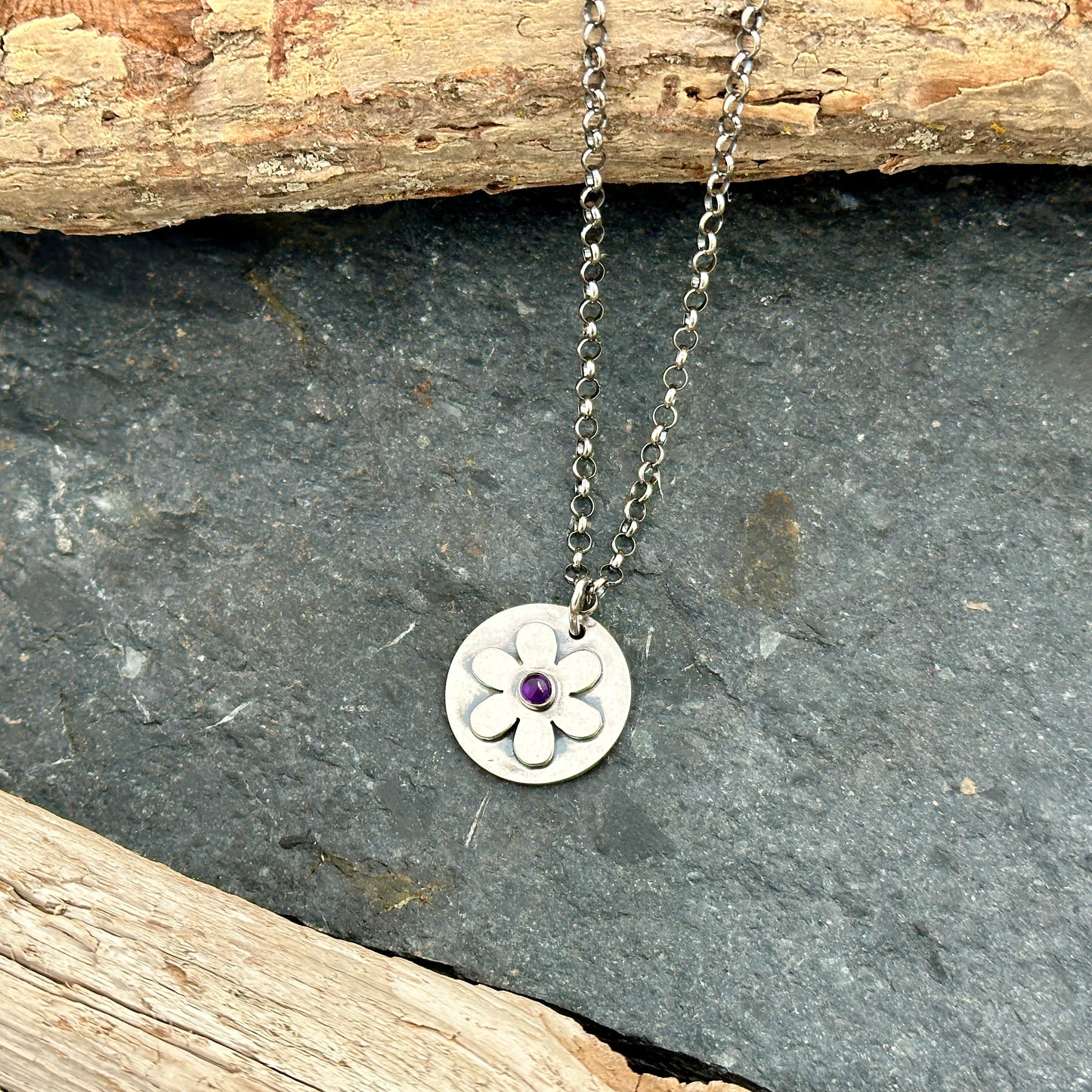 Blooming Daisy Amethyst Necklace