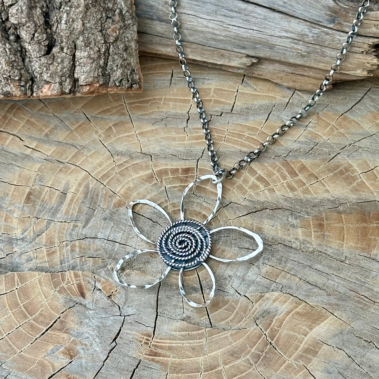 Wildflower Necklace Rolo 2