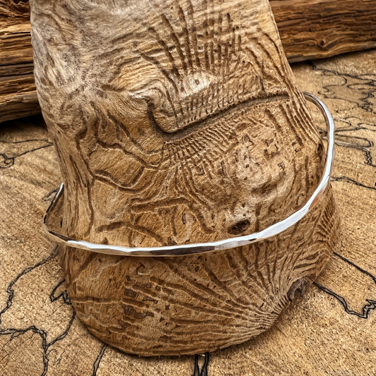 Wavy Bangle Bracelet