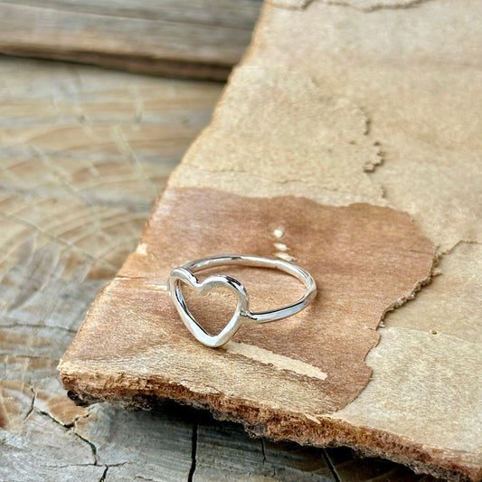 Tiny Heart Ring
