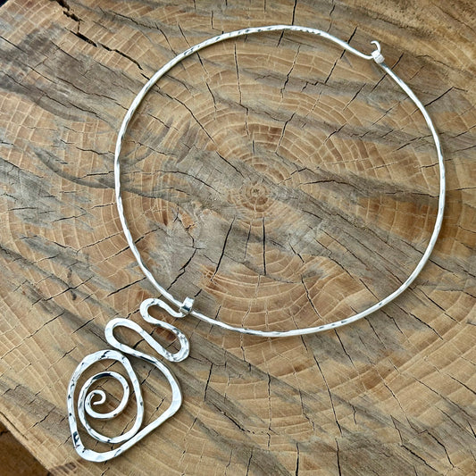 Hammered Collar Necklace