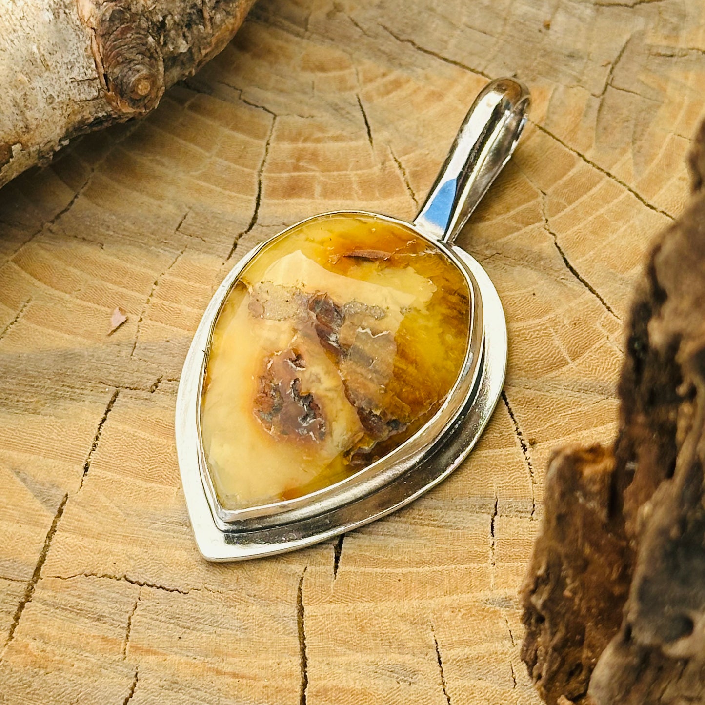 Butternut Amber Pendant